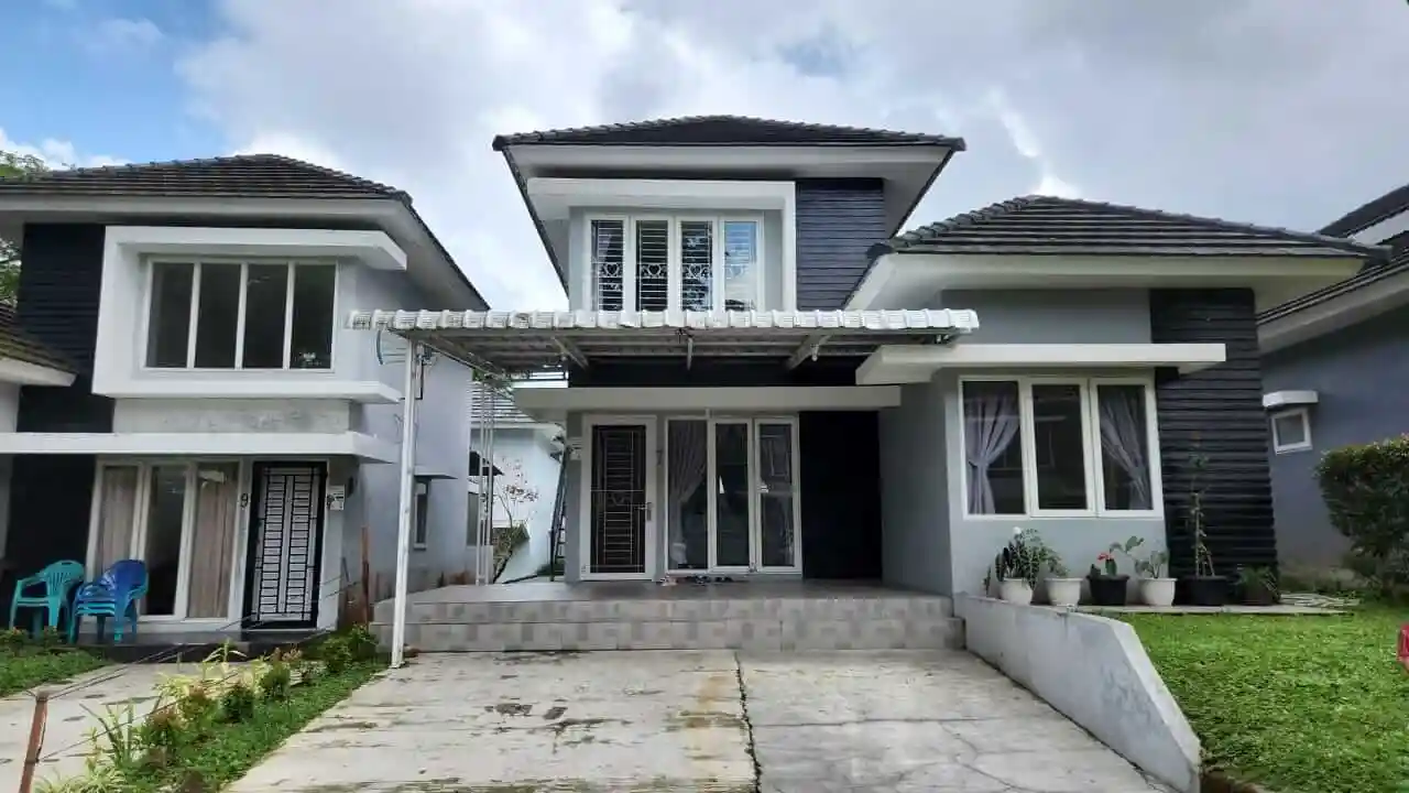 Villa depan